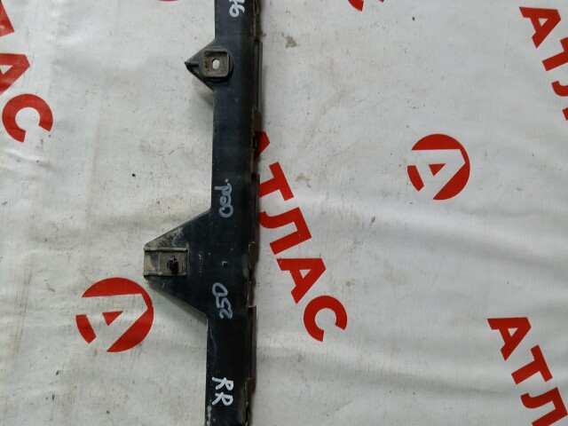 Крепление бампера TOYOTA Avensis 