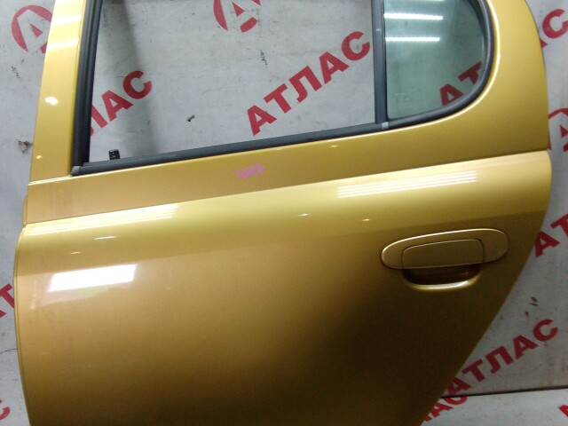 Дверь TOYOTA Vitz 