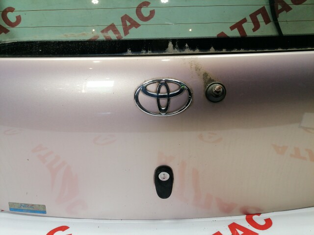 Дверь багажника TOYOTA Vitz 