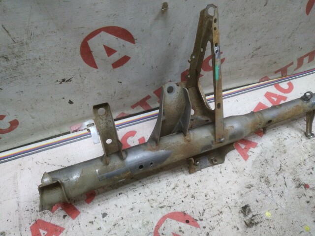 Усилитель панели (торпедо) TOYOTA Corolla 