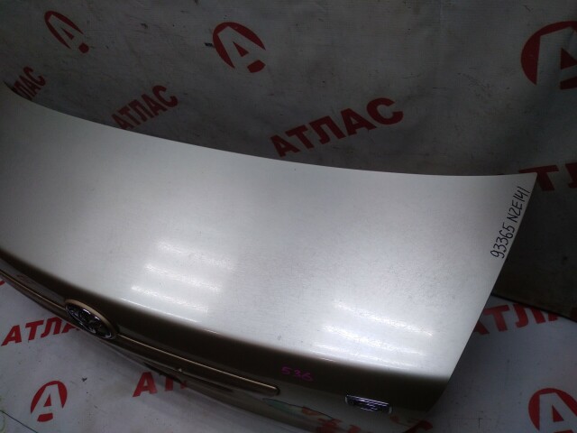 Крышка багажника TOYOTA Corolla Axio 