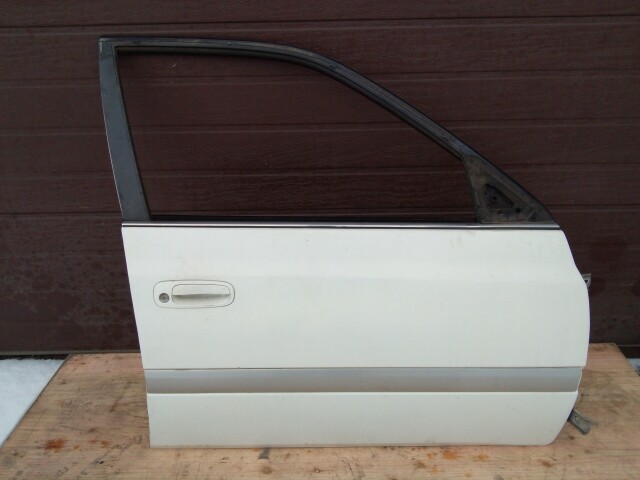 Дверь TOYOTA Corona Premio 