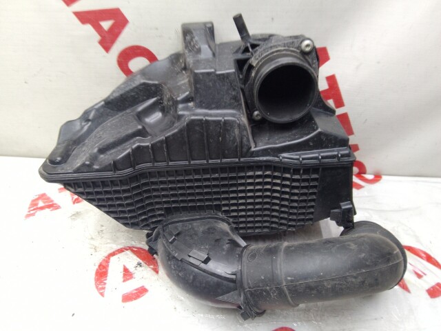 Корпус воздушного фильтра RENAULT Duster H4M