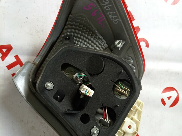 Стоп TOYOTA Corolla Axio 