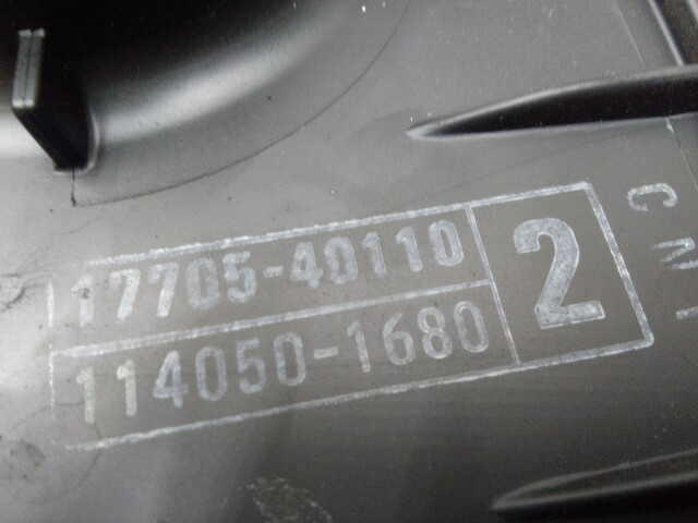 Корпус воздушного фильтра TOYOTA Vitz 