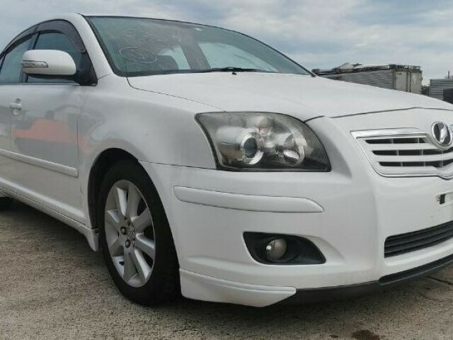 Накладка TOYOTA Avensis 