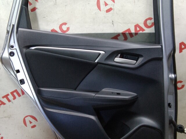 Дверь HONDA Fit 