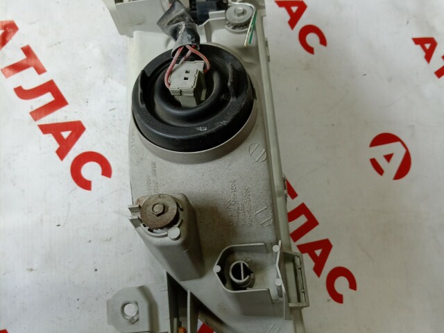 Фара TOYOTA Carina 