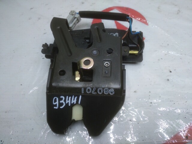 Замок багажника HONDA Accord 