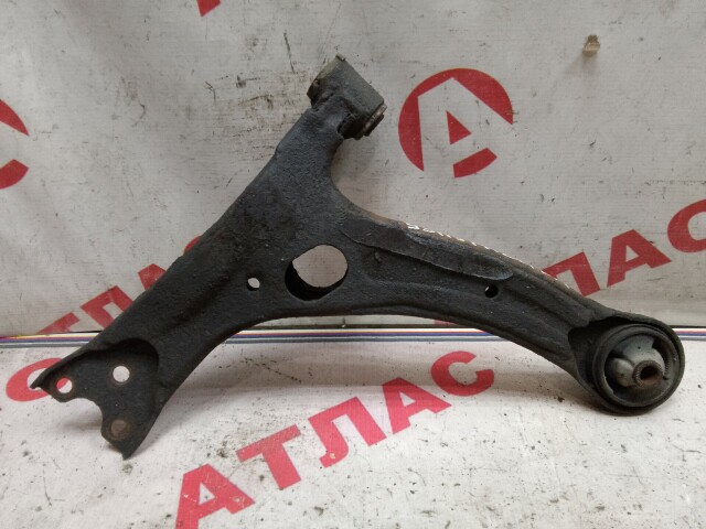 Рычаг TOYOTA Avensis 