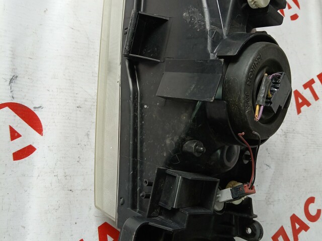 Фара NISSAN Sunny 