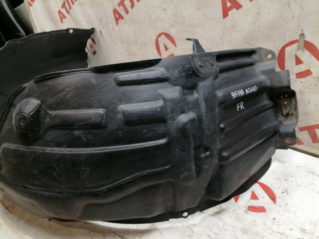 Подкрылок TOYOTA Camry 