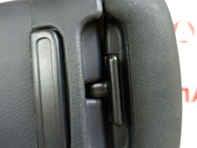 Подлокотник TOYOTA Avensis 