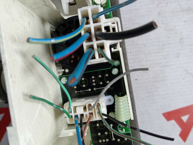 Блок управления печкой и кондиционером NISSAN Sunny 