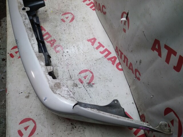 Бампер передний TOYOTA Sprinter 