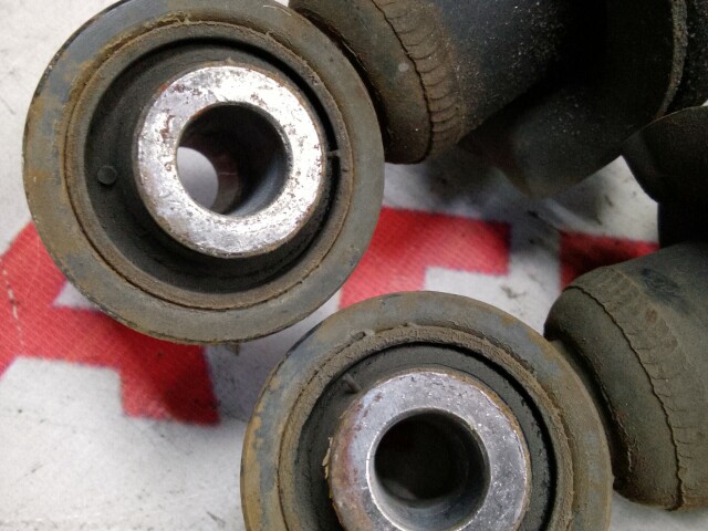 Стойка TOYOTA Corolla Fielder 