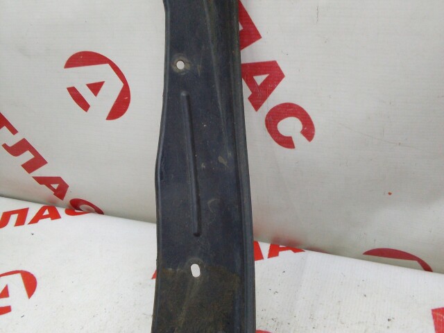 Подкрылок NISSAN Primera 