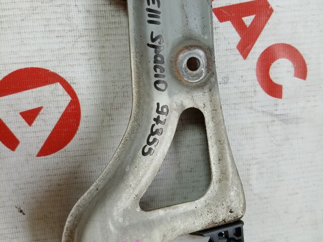 Крепление фары TOYOTA Corolla Spacio 