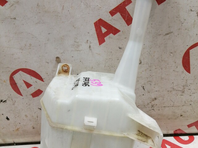 Бачок омывателя TOYOTA Camry 