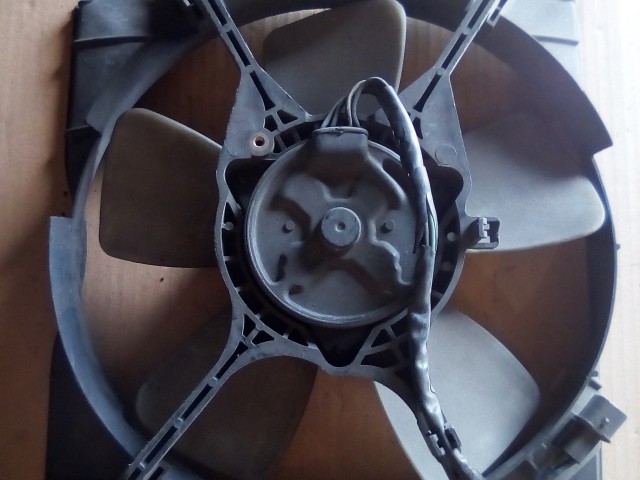 Диффузор MITSUBISHI Diamante 