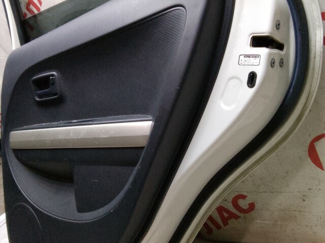 Дверь TOYOTA Ist 