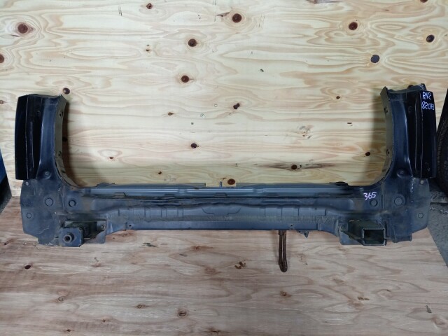 Задняя панель HONDA Stream 