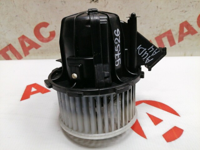 Моторчик печки AUDI A4 