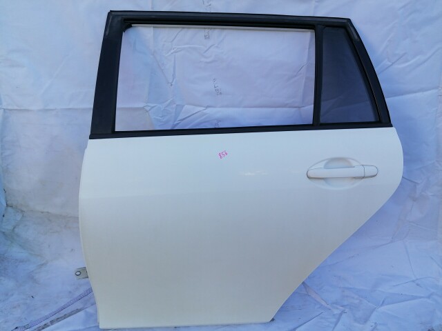 Дверь TOYOTA Corolla Fielder 