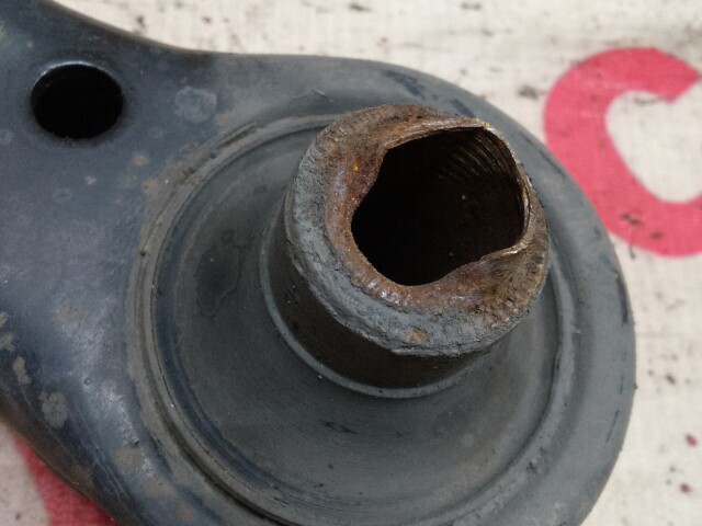 Рычаг TOYOTA Corona Premio 