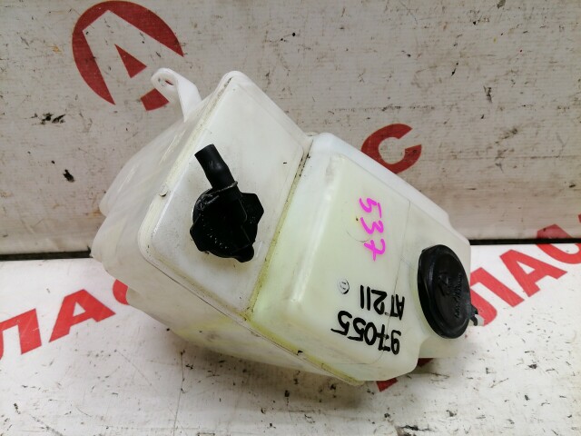 Бачок омывателя TOYOTA Caldina 