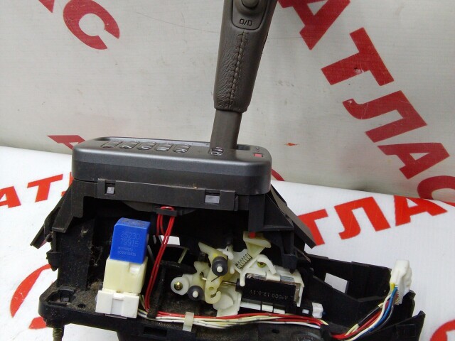 Рычаг КПП NISSAN Bluebird Sylphy 