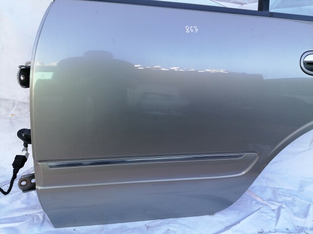 Дверь NISSAN Bluebird Sylphy 