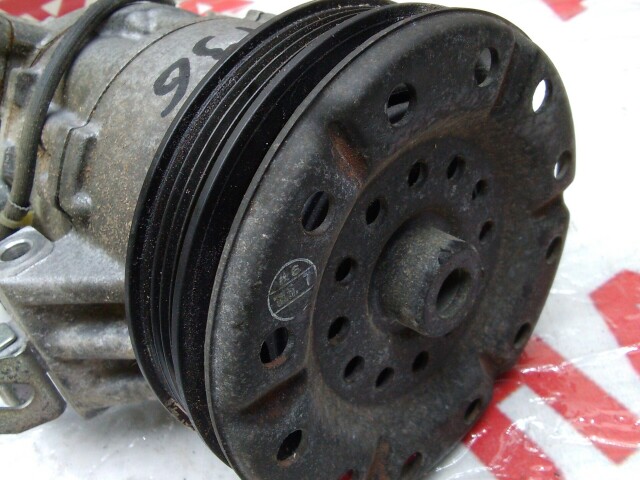 Компрессор кондиционера TOYOTA Ist 1NZ-FE