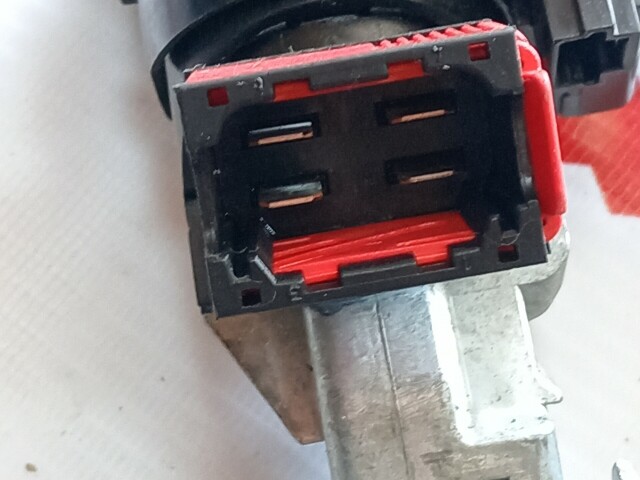 Замок зажигания RENAULT Duster 