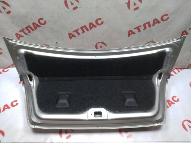 Крышка багажника TOYOTA Corolla 