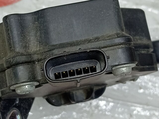 Педаль газа TOYOTA RAV4 