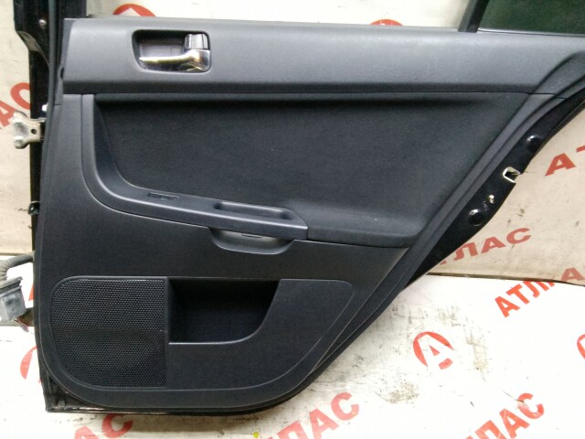 Дверь MITSUBISHI Galant Fortis 