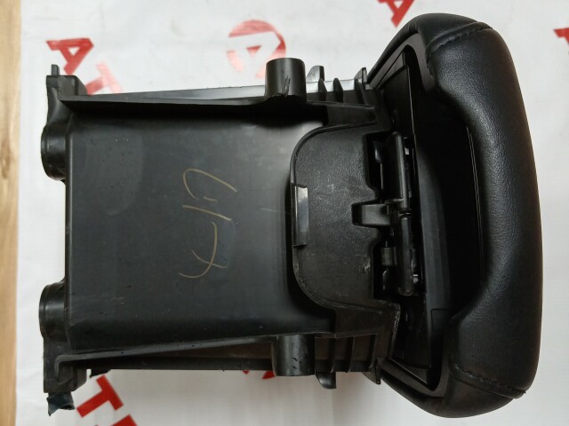 Подлокотник TOYOTA RAV4 