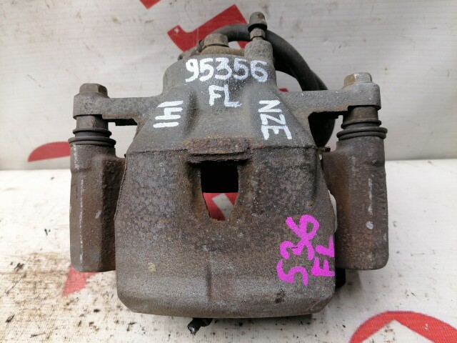 Суппорт TOYOTA Corolla Axio 