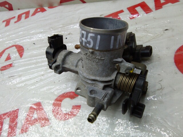 Дроссельная заслонка TOYOTA Corolla 1NZ-FE