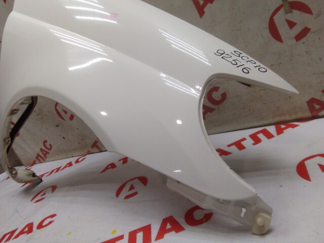 Крыло TOYOTA Platz 