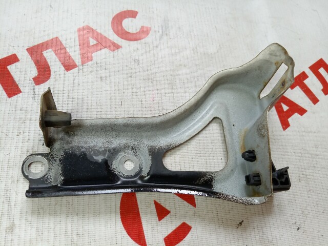 Крепление фары TOYOTA Corolla Spacio 