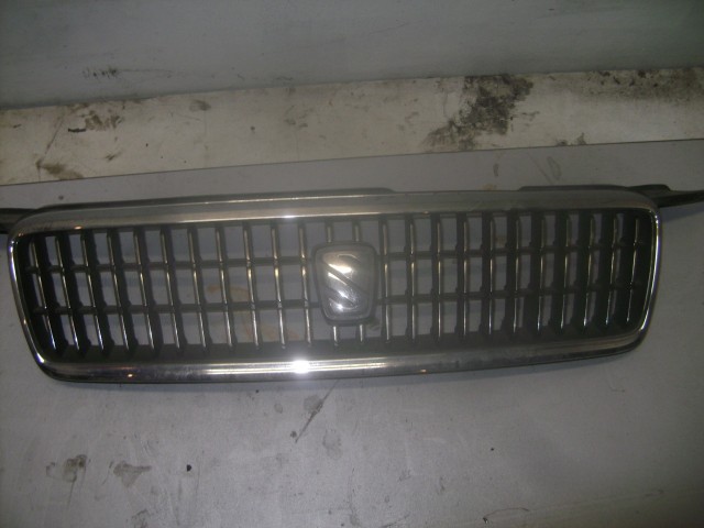 Решетка радиатора TOYOTA Sprinter 