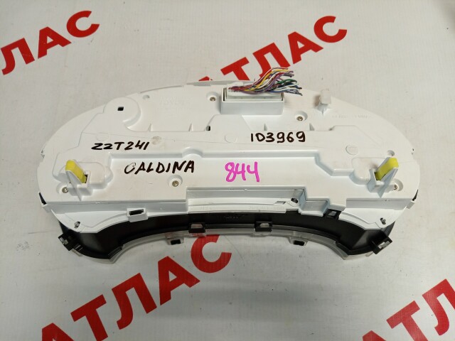 Щиток приборов TOYOTA Caldina 