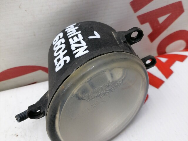 Туманка TOYOTA Corolla Fielder 