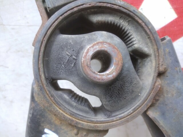 Подушка ДВС TOYOTA Corolla 2NZ-FE