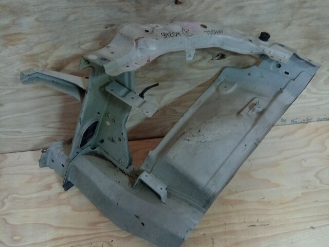 Телевизор SUZUKI Escudo 