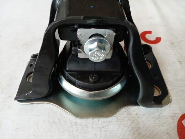 Подушка ДВС RENAULT Sandero Stepway 