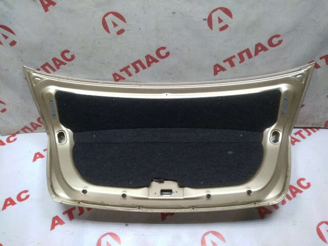 Крышка багажника TOYOTA Corolla Axio 