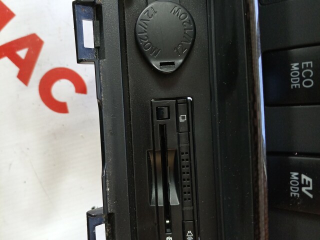 Бардачок TOYOTA Camry 